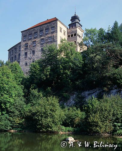 zamek Pieskowa Skała Ojcowski Park Narodowy