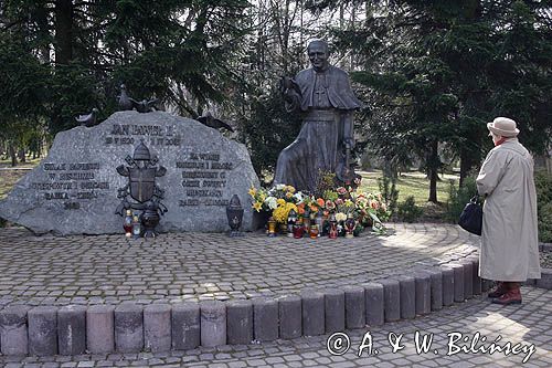 Rabka, pomnik Jana Pawła II w parku Zdrojowym