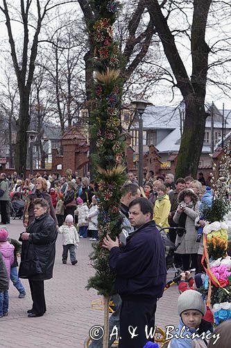 Rabka, palmy wielkanocne, Niedziela Palmowa, kościół pw św Marii Magdaleny