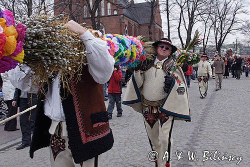 Rabka, palmy wielkanocne, Niedziela Palmowa, kościół pw św Marii Magdaleny