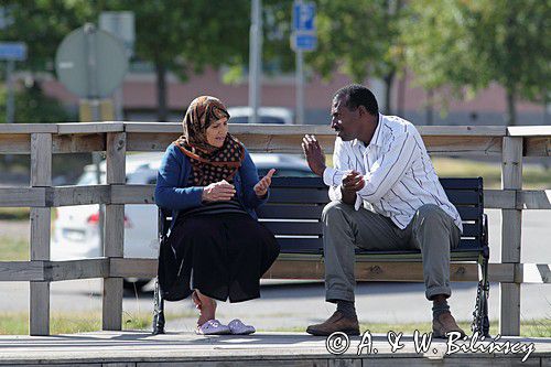 rozmowa, imigranci w Valdemarsvik, Szwecja