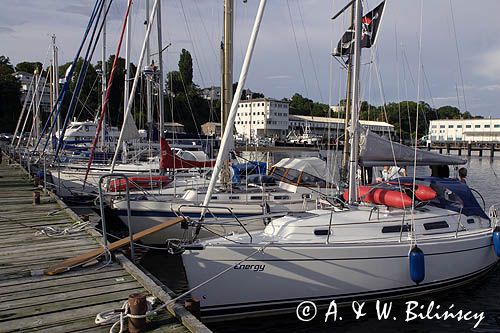 port jachtowy w Sassnitz na wyspie Rugia, Niemcy