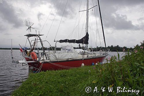 s/y Safran, Trismus 37, postój w Oudewegstervaart, kanały holenderskie, Szlak Stojącego Masztu, Standing Mast Route, Holandia