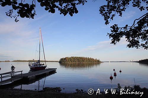 port jachtowy przy wyspie Seliskeri, Finlandia, Zatoka Botnicka, Park Narodowy