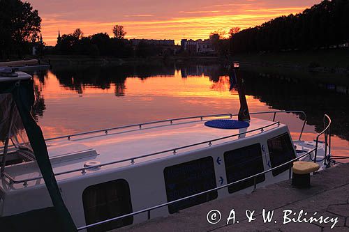 rzeka Odra, port, Słubice, widok na Frankfurt nad Odrą z portu Słubice