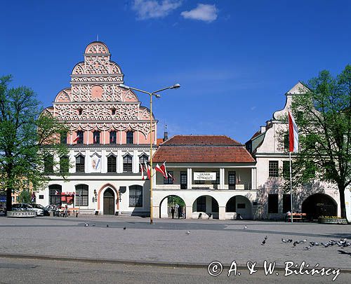 Stargard Szczeciński, ratusz, Odwach -Muzeum i kamienica barokowa przy Rynku