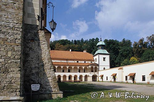 Sucha Beskidzka, zamek &#180Mały Wawel&#180, pałac, Beskid Makowski