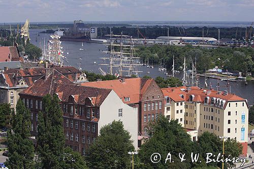 Szczecin, panorama z zamku Książąt Pomorskich, z Wieży Zegarowej, Wały Chrobrego,Odra Zachodnia Wyspa Grodzka