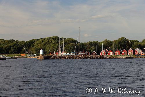 porcik i wioska Torhamn, falochron i główki, Blekinge, Szwecja