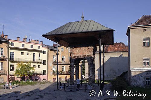 Tarnów, Bima Synagogi Starej z I połowy XVIII wieku