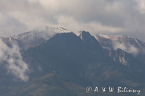 Tatry szczyty w chmurach Giewont