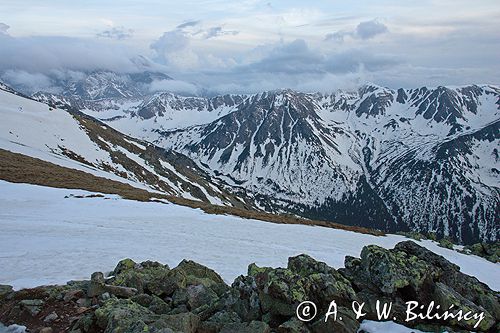 Tatry widok na południe ze Skrajnej Turni