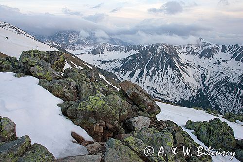 Tatry widok na południe ze Skrajnej Turni