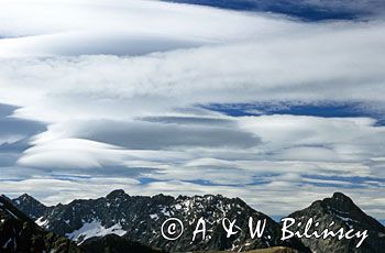 Chmury halnego, altocumulus nad Tatrami, Tatry