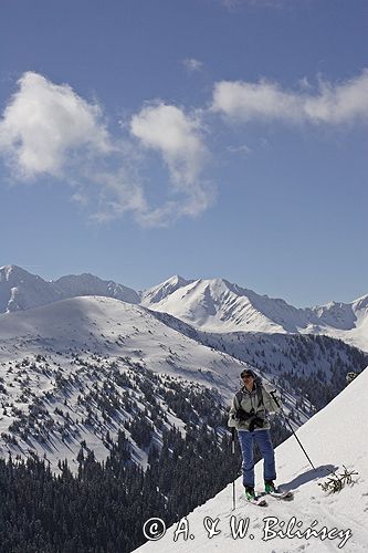 zima, skitouring na Jamborowwym Wierchu, Tatrzański Park Narodowy Murań, widok z Murzasichla