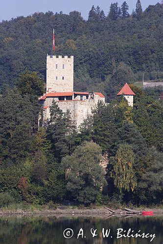 zamek Tropsztyn nad jeziorem Czchowskim