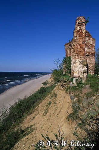 Trzęsacz ruiny kościoła na klifie