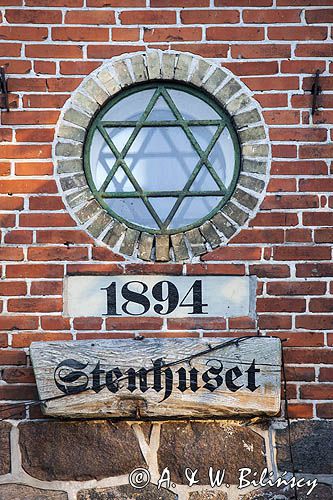 okno synagogi z 1894 roku, w wiosce na wyspie Tuno, Kattegat, Dania