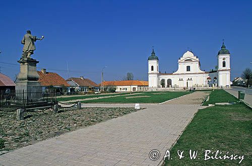 Tykocin stary rynek kościół św Trójcy