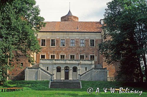 Uniejów zamek,