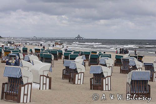 molo i plaża w Heringsdorf na wyspie Uznam, Niemcy