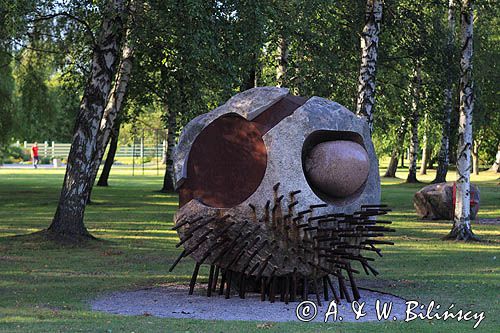 rzeźba 'Pirat' w parku miejskim w Ventspils, Windawa, Łotwa Ventspils, Latvia