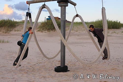 karuzela na plaży w Ventspils, Windawa, Łotwa Ventspils, Latvia