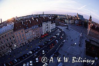 Warszawa. kamienice przy Krakowskim Przedmieściu i plac Zamkowy