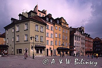 Warszawa.Kamienice przy placu Zamkowym