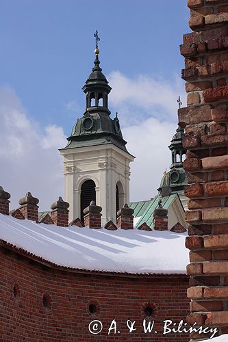 Warszawa fragment Barbakanu i kościoła św. Ducha na Nowym Mieście