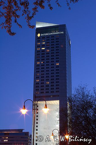 Warszawa wieżowiec przy ul. Emilii Plater hotel Inter-Continental