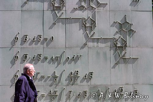 Warszawa nowy budynek BUW - Biblioteki Uniwersyteckiej