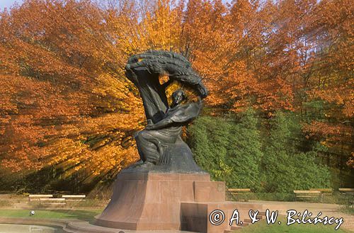 Warszawa Łazienki pomnik Chopina