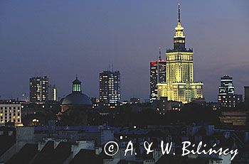 Warszawa nocą