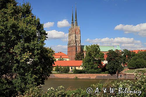 Wrocław, Ostrów Tumski, rzeka Odra, katedra