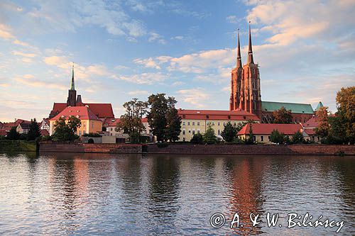 Wrocław, Ostrów Tumski, rzeka Odra, katedra