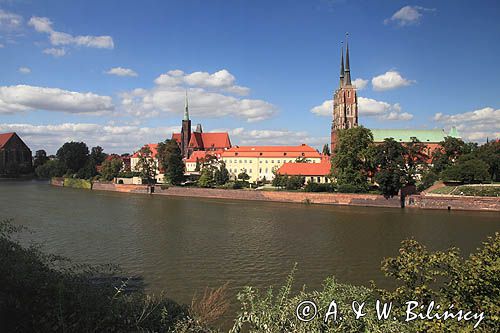 Wrocław, Ostrów Tumski, rzeka Odra, katedra