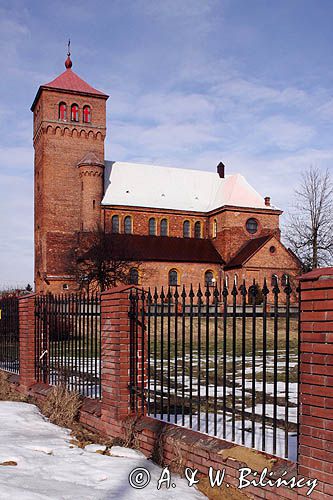 Wsola, kościół w stylu neoromańskim pod wezwaniem św. Bartłomieja, zbudowany w latach 1918-30, w miejscu poprzedniego z 1629 roku