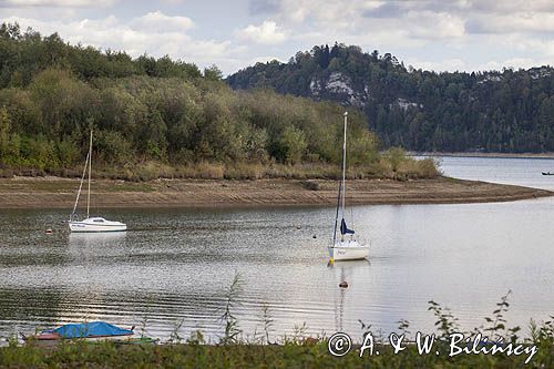 Zalew Czorsztyński, przystań Yacht Klub Polski Mizerna