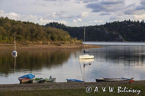 Zalew Czorsztyński, przystań Yacht Klub Polski Mizerna