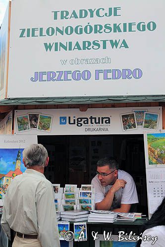 Zielona Góra, Dni Zielonej Góry - Winobranie, stoisko z malarstwem Jerzego Fedro