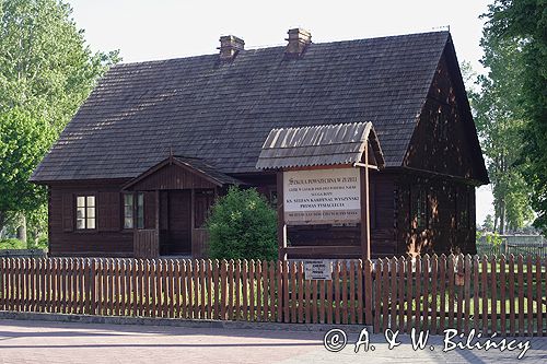 Zuzela szkoła podstawowa - muzeum, wieś w której urodził się Prymas Tysiąclecia - kardynał Wyszyński