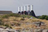 kominy wędzarni na wybrzeżu wyspy Bornholm w Svaneke