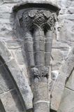 rzeźbiony kapitel, Opactwo Boyle, klasztor cysterski, rejon Górnej Shannon, Irlandia