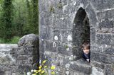 Kamienna brama do miasta Boyle, fragment murów obronnych, rejon Górnej Shannon, Irlandia