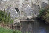 stary kamienny most, Clondra, Camlin river, rejon Górnej Shannon, Irlandia