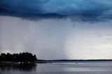 idzie deszcz, okolice Paskallavik, Kalmarsund, Szwecja