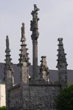 krzyż przed kościołem w Fouesnant, Finistere, Bretania, Francja
