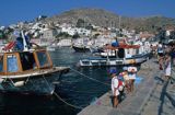 Port w mieście Idra na wyspie Hydra, Grecja