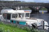 Penichette 1165 FB w Jamestown nad rzeką Shannon, rejon Górnej Shannon, Irlandia